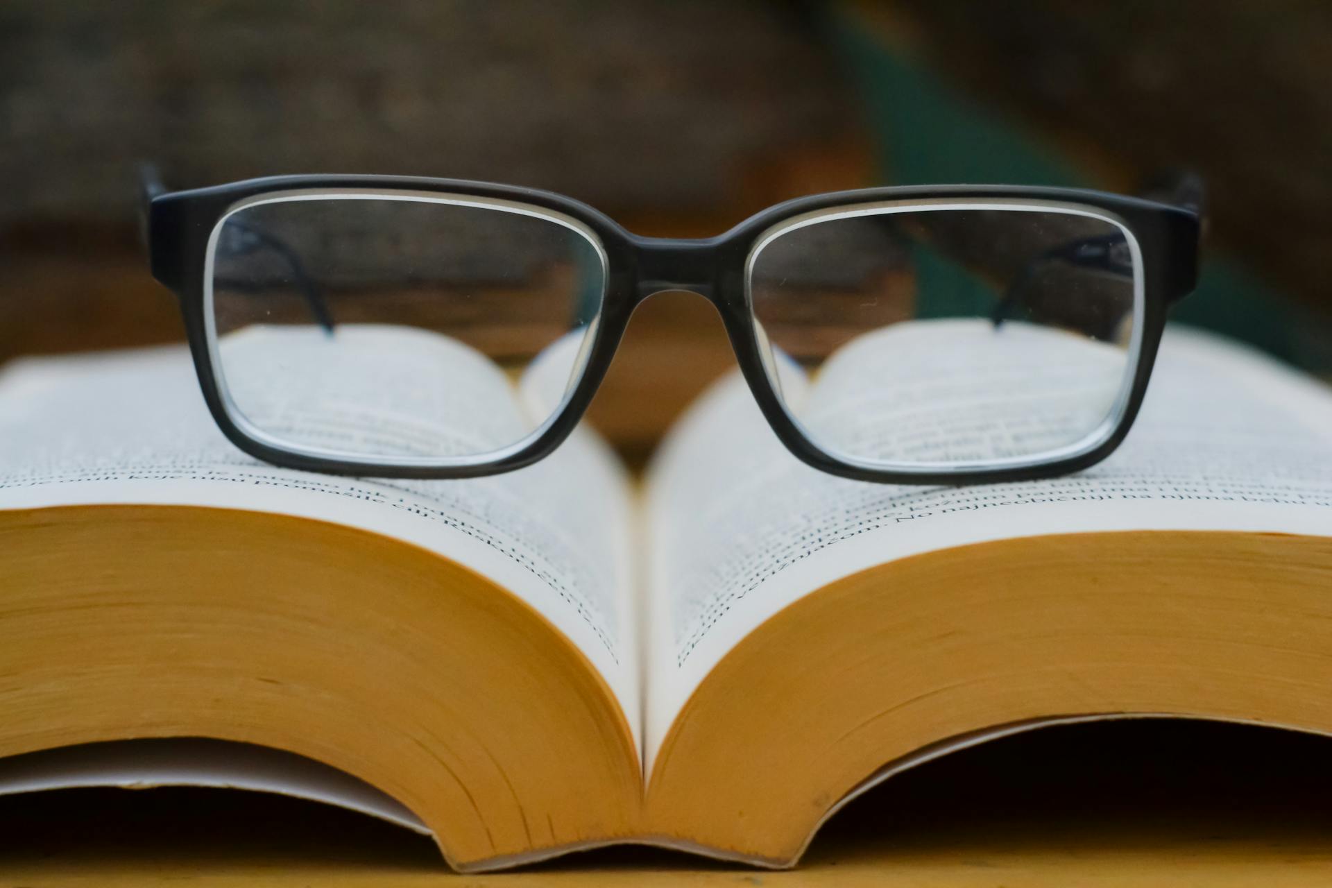 Why readers love realistic spy novels