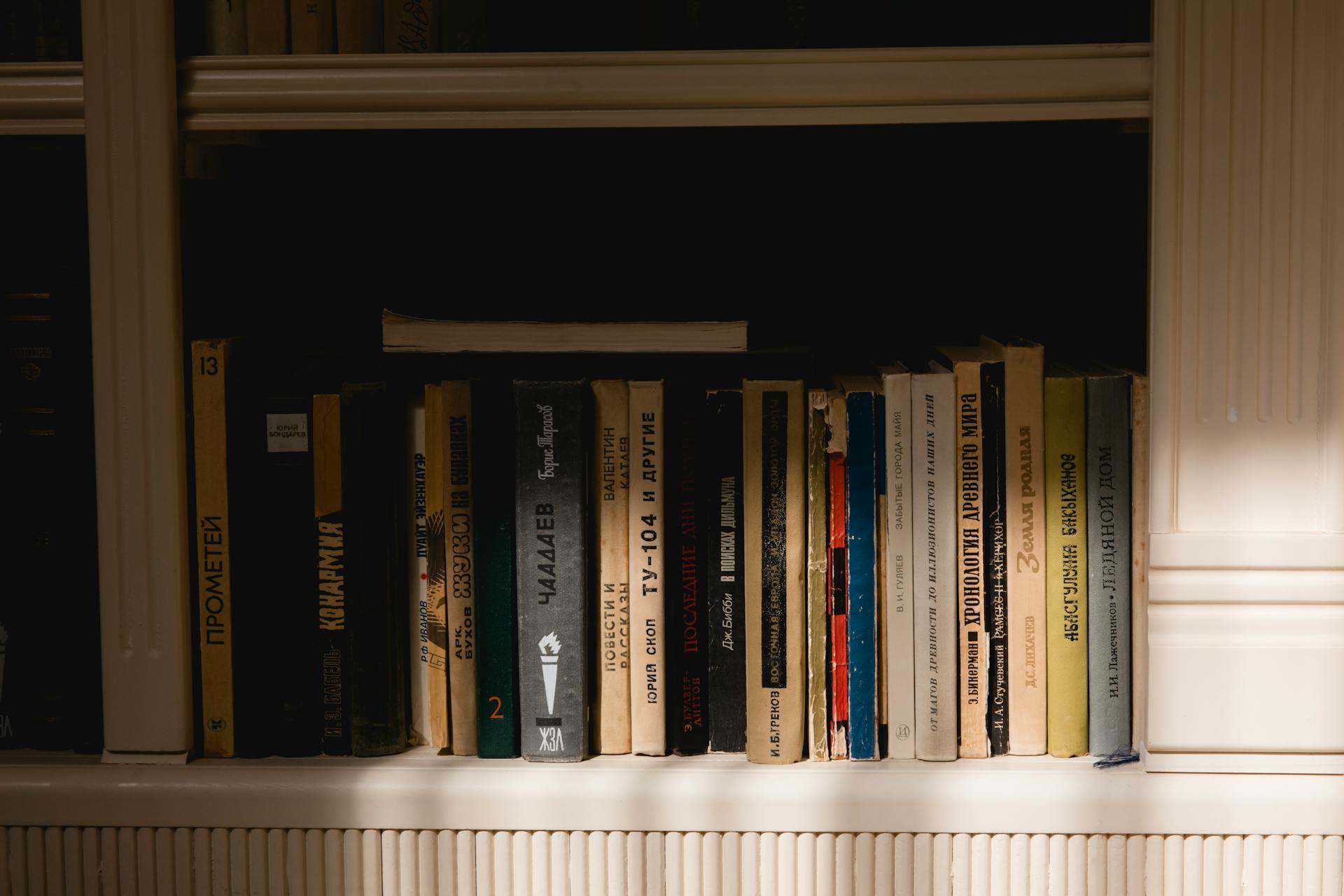 The Best Espionage Thriller Books to Read